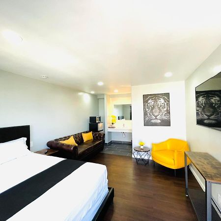 Hotel Villa Serena El Cajon Εξωτερικό φωτογραφία