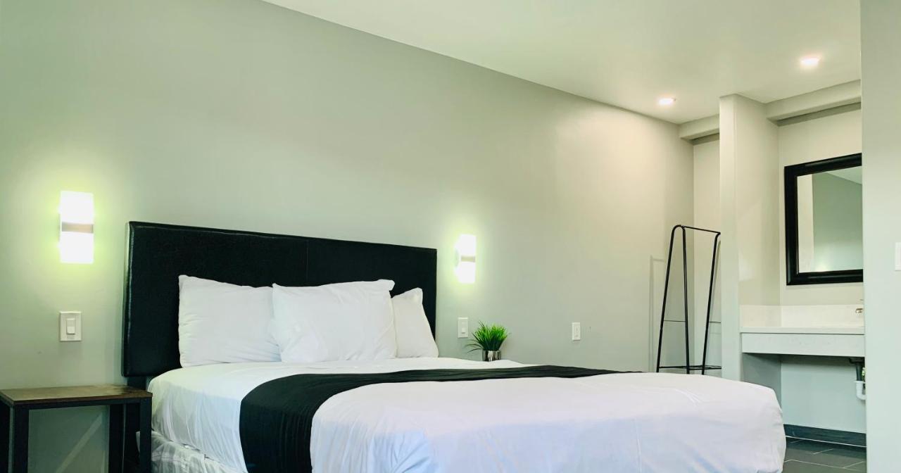 Hotel Villa Serena El Cajon Εξωτερικό φωτογραφία