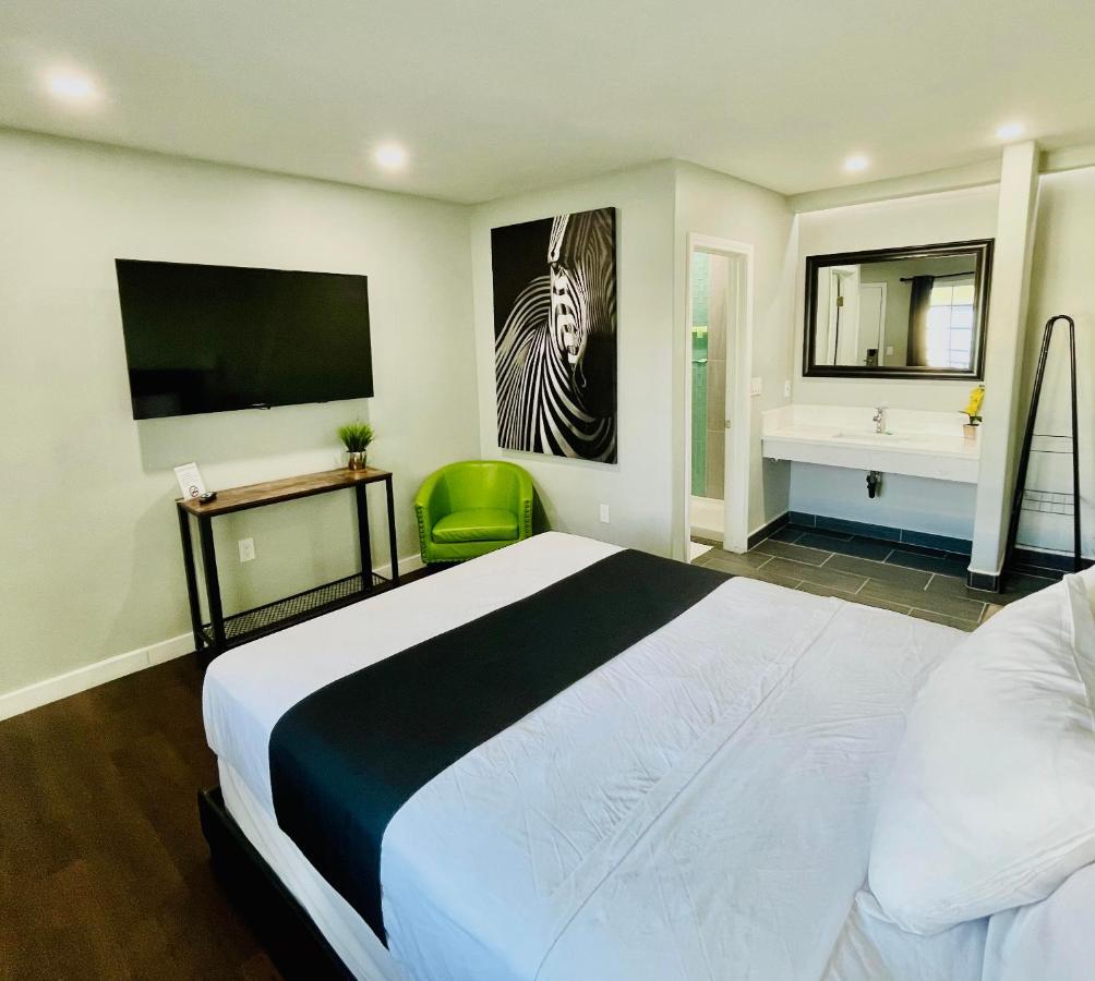 Hotel Villa Serena El Cajon Εξωτερικό φωτογραφία