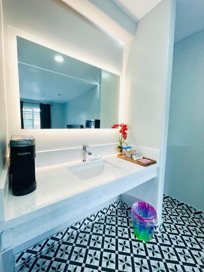 Hotel Villa Serena El Cajon Εξωτερικό φωτογραφία