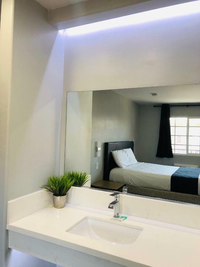 Hotel Villa Serena El Cajon Εξωτερικό φωτογραφία